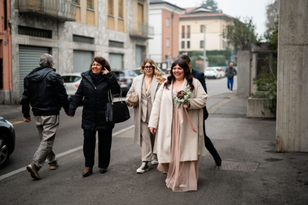 La sposa si dirige al comune